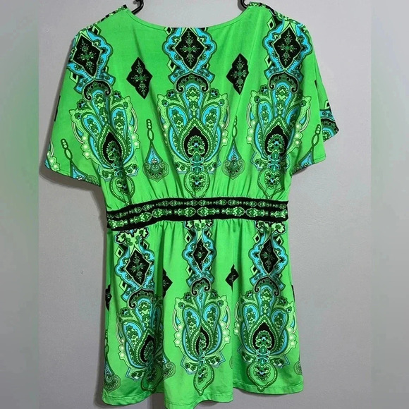 INC international concepts V-neck top size medium - Picture 2 of 5